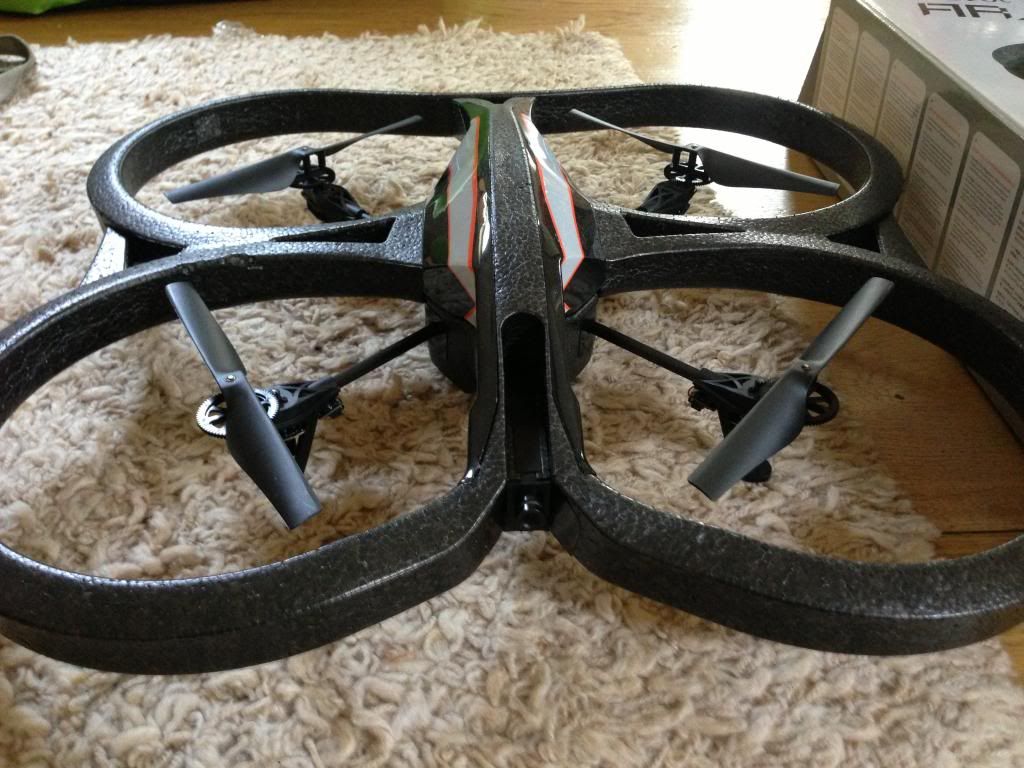 Parrot AR Drone 2.0 + Extras! £300 posted! P8ntballer Paintball